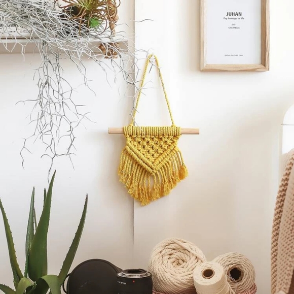 2 Macrame Pieces - Picture 3 of 4